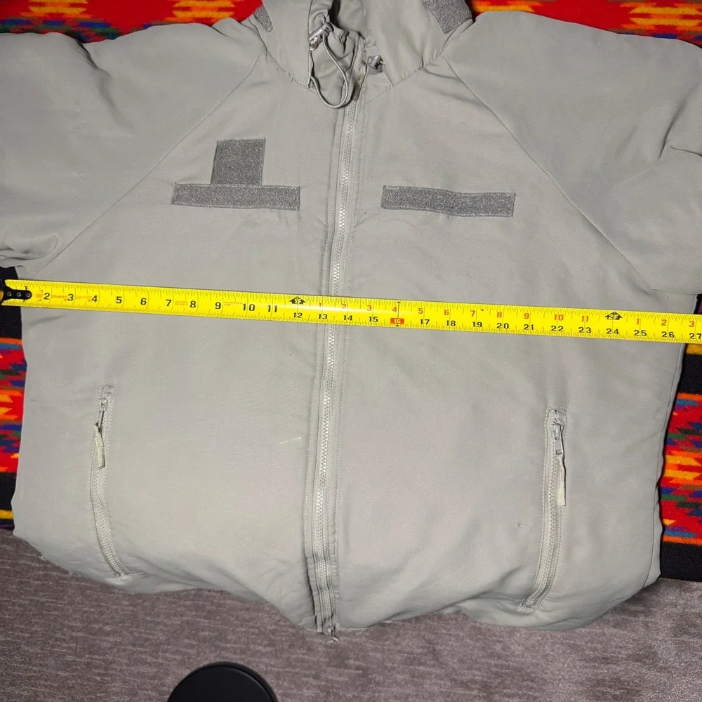 US Military Gen III Level 7 Extreme Cold Weather Parka Gray Medium Regular FLAWS